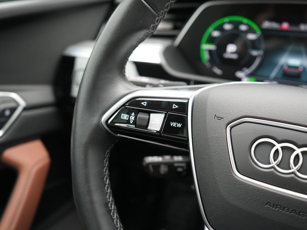 Audi Q8 e-tron