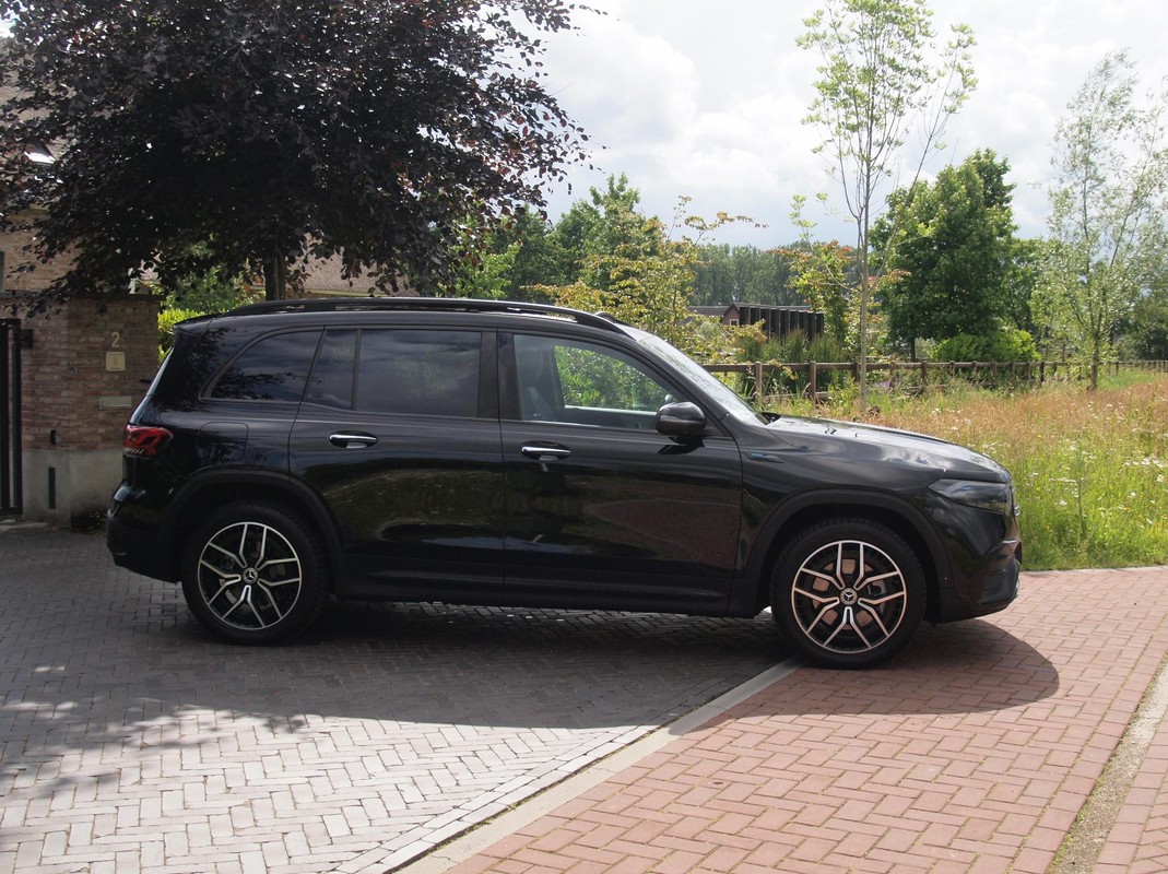 Mercedes-Benz EQB
