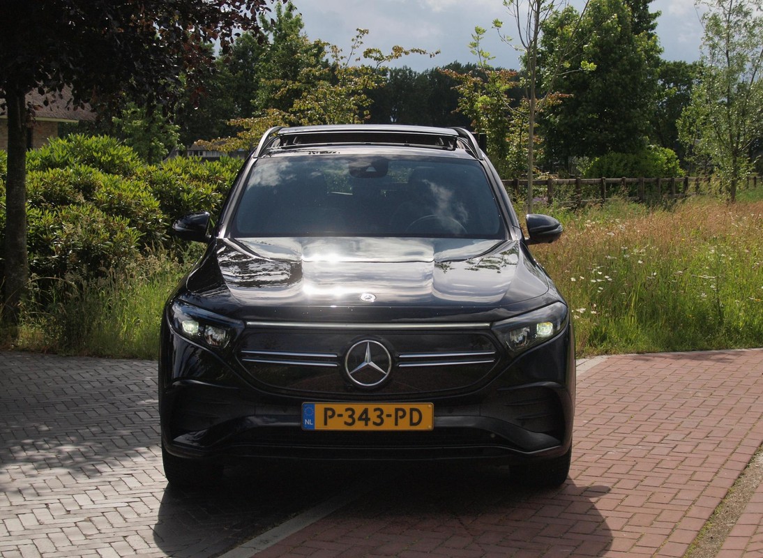 Mercedes-Benz EQB