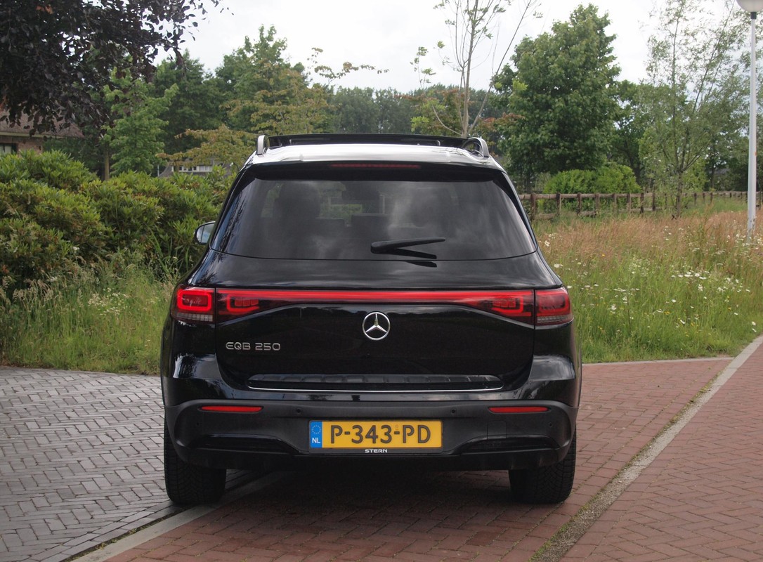 Mercedes-Benz EQB