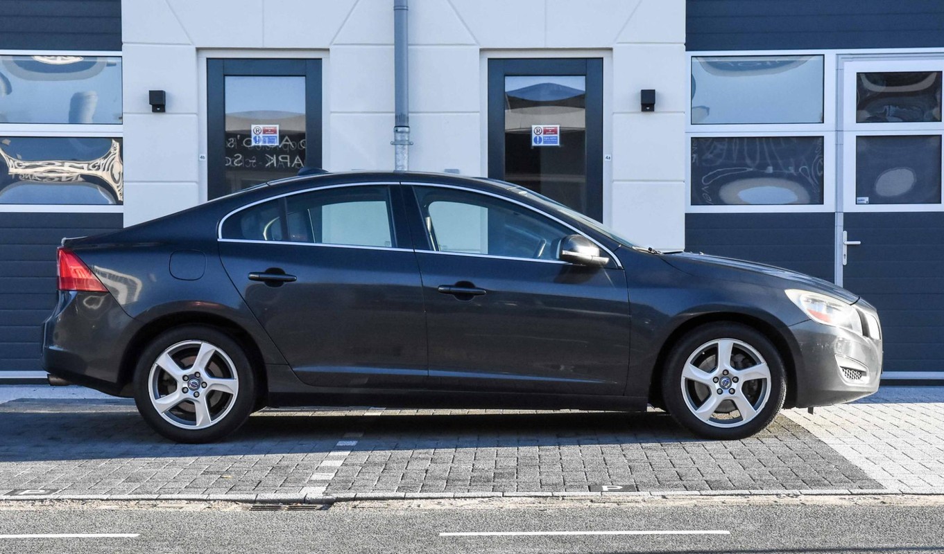 Volvo S60