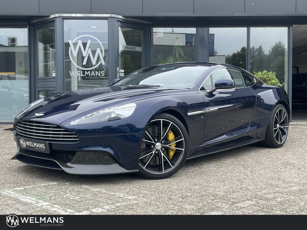 Aston Martin V12 Vanquish