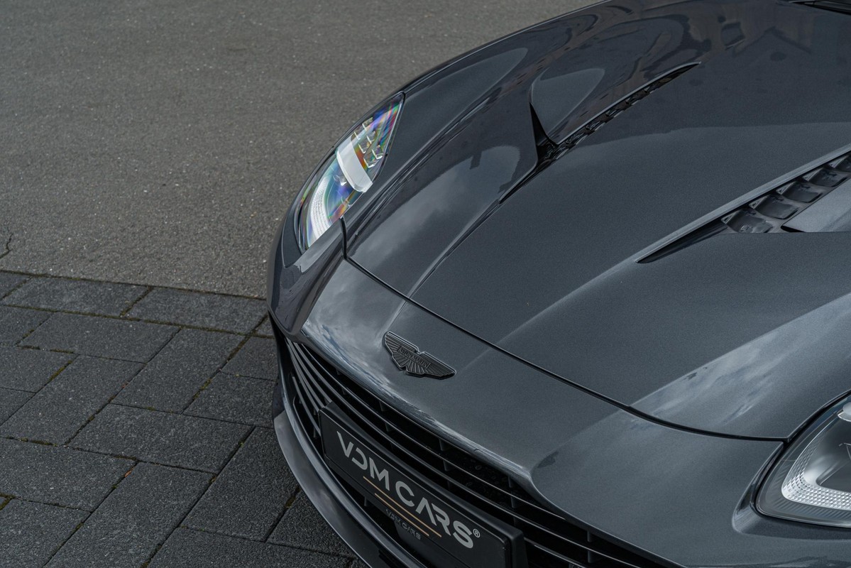 Aston Martin Vanquish