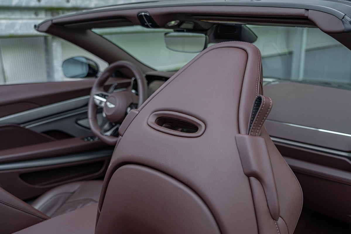 Aston Martin Vanquish