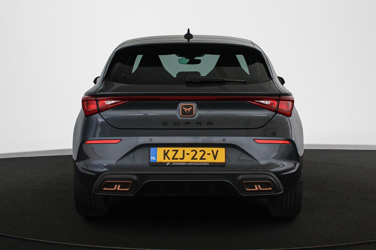 CUPRA Leon