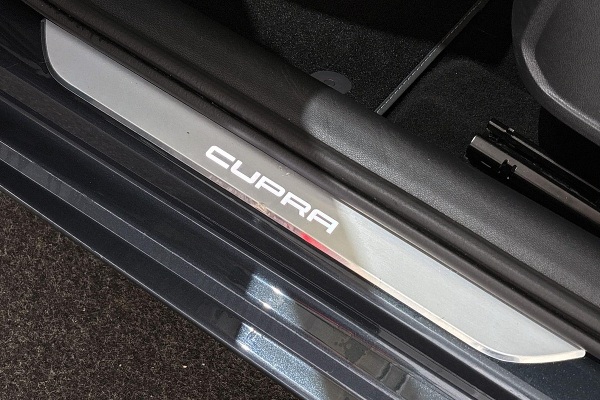 CUPRA Leon