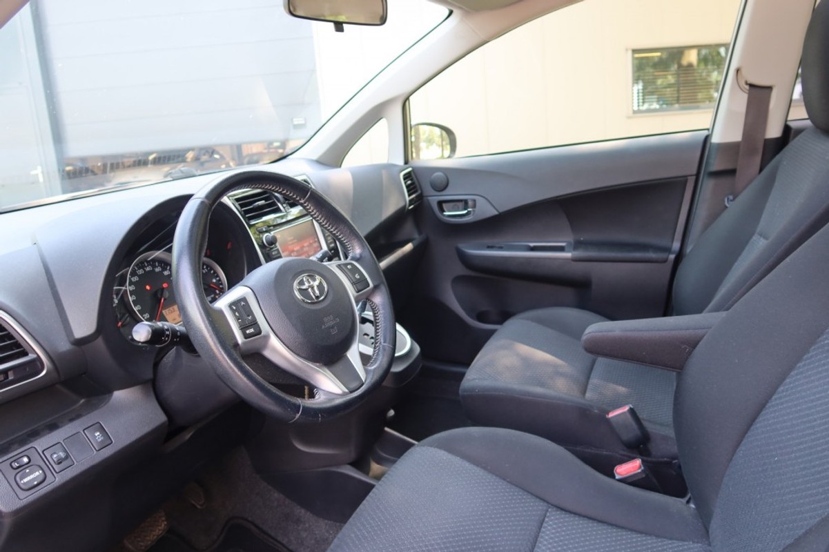 Toyota Verso-S