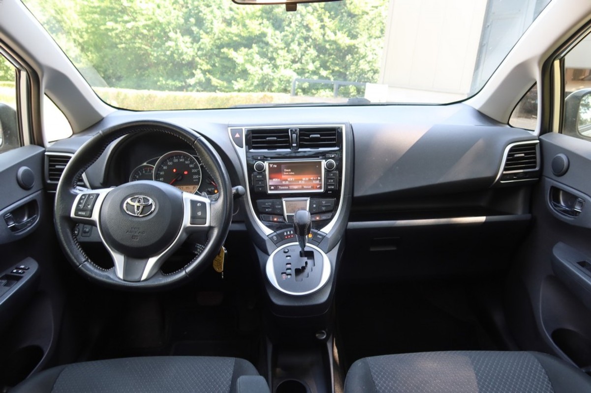 Toyota Verso-S