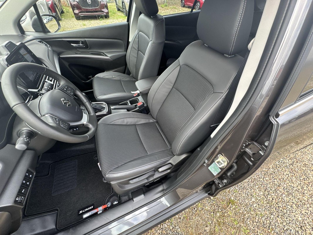 Suzuki S-Cross