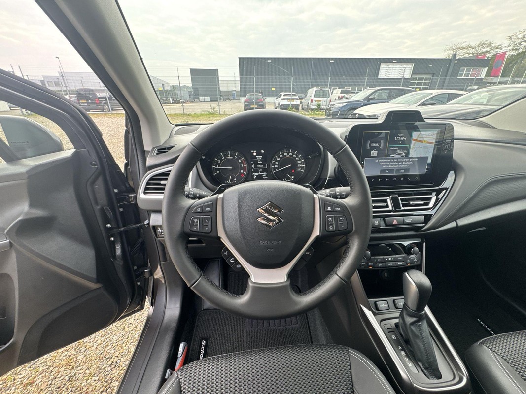 Suzuki S-Cross