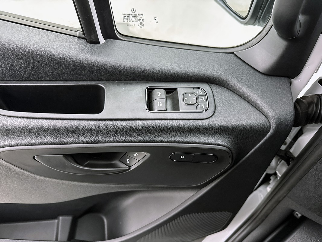 Mercedes-Benz eSprinter