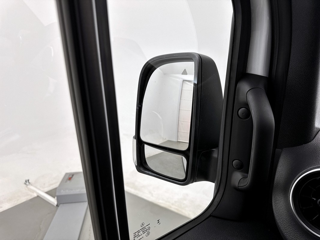 Mercedes-Benz eSprinter