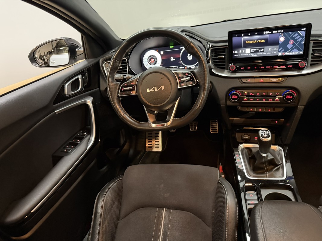 Kia ProCeed