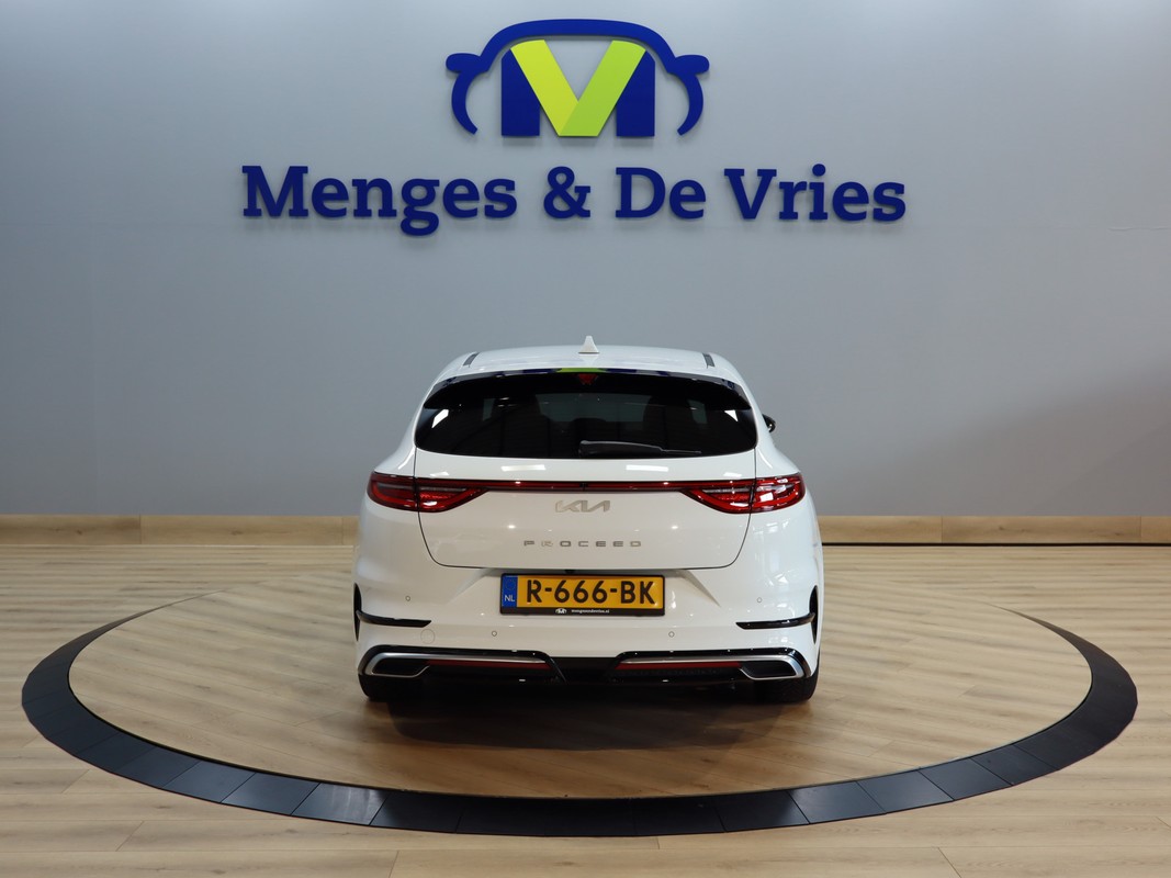 Kia ProCeed