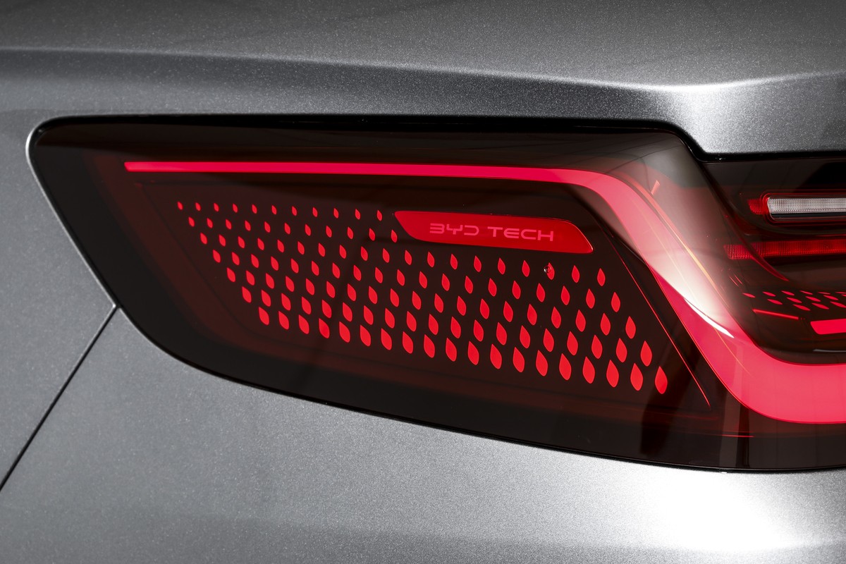 BYD SEAL U