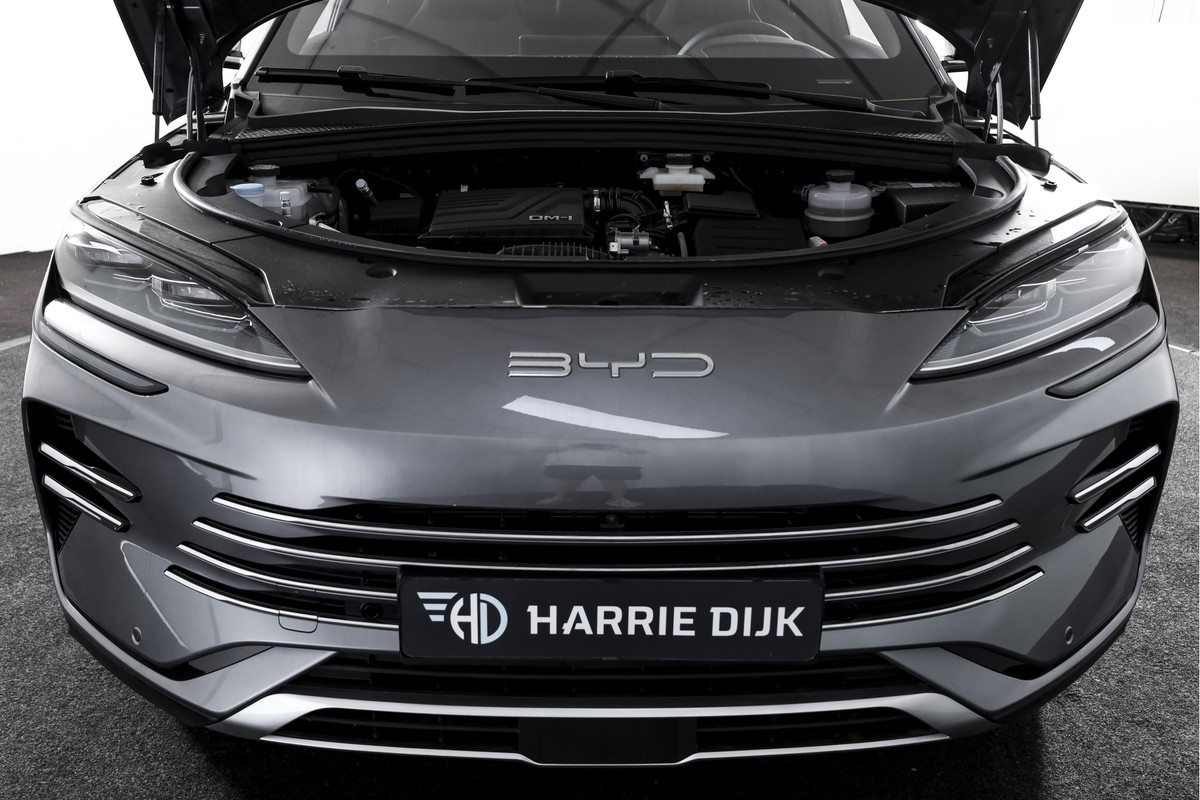 BYD SEAL U