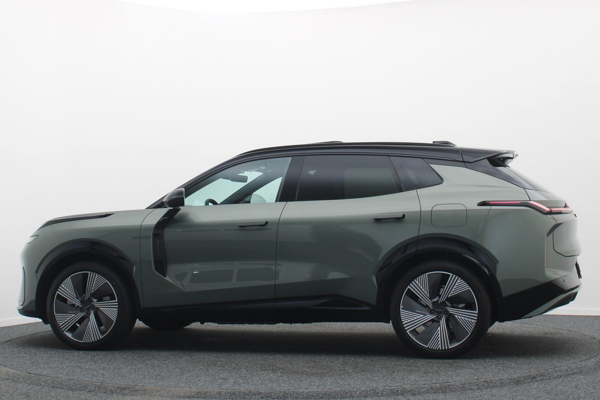 Lynk & Co 08