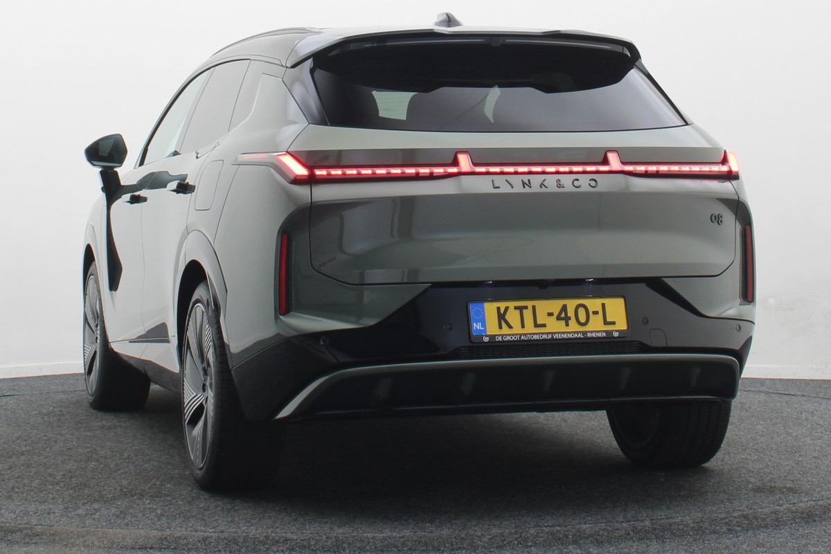 Lynk & Co 08