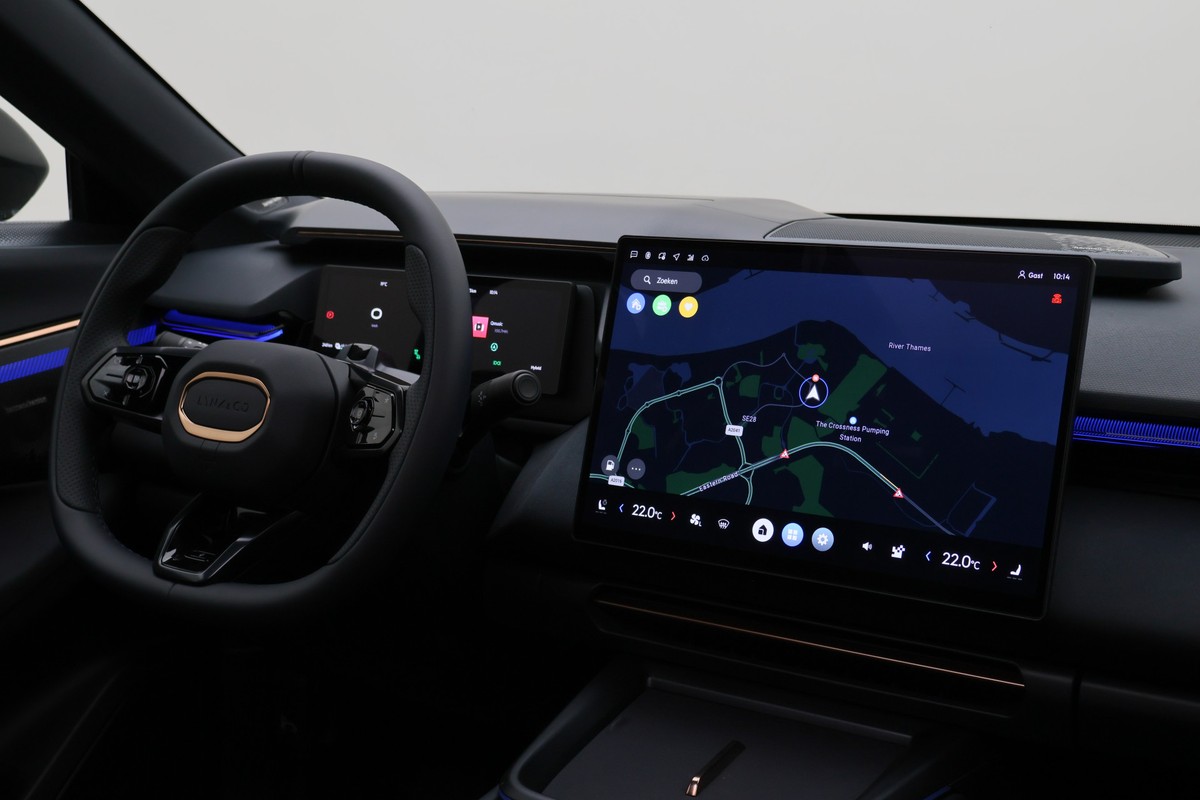 Lynk & Co 08