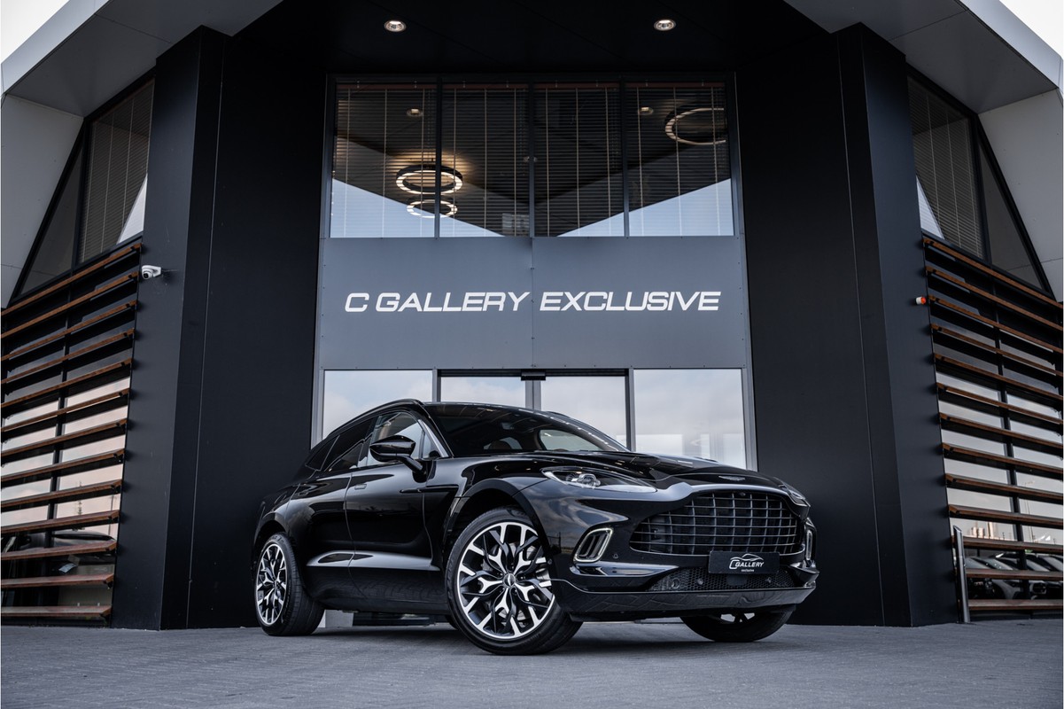Aston Martin DBX