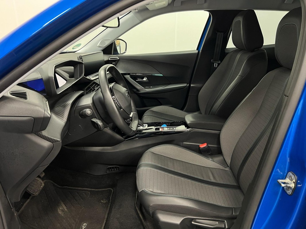 Peugeot e-2008