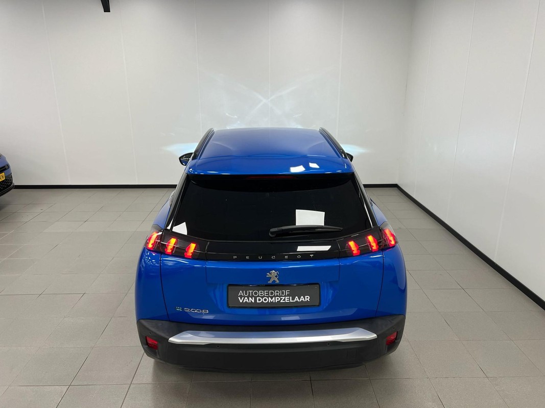 Peugeot e-2008