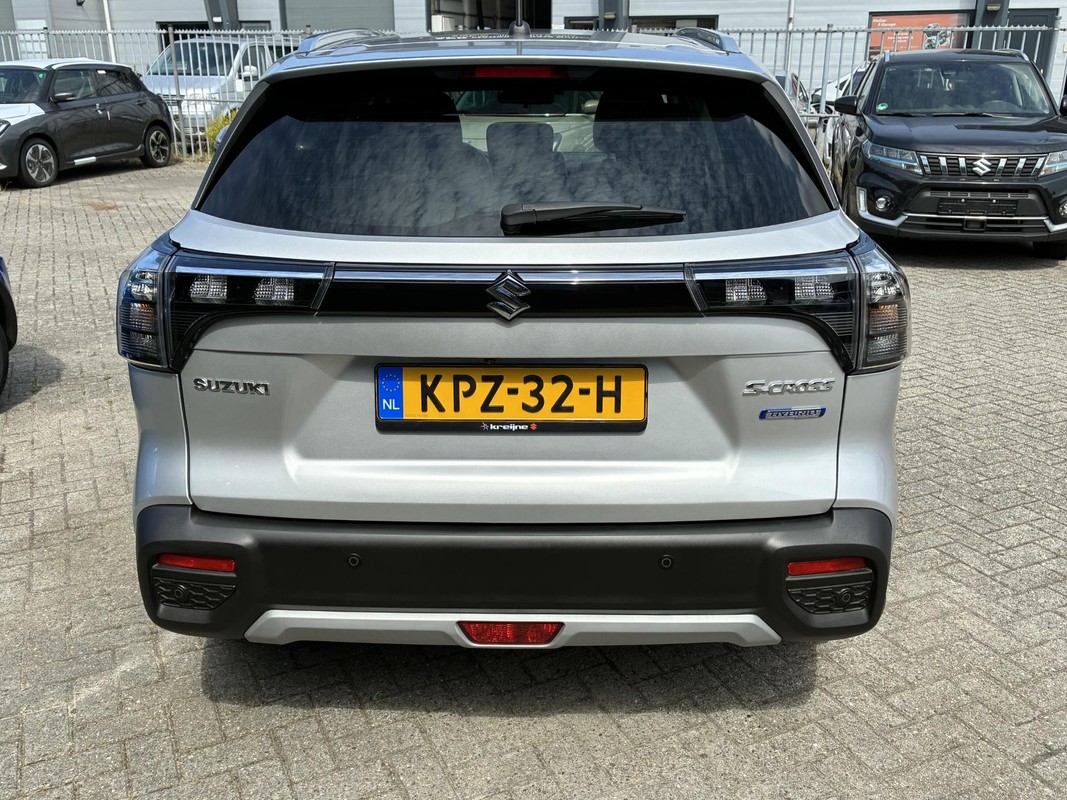 Suzuki S-Cross