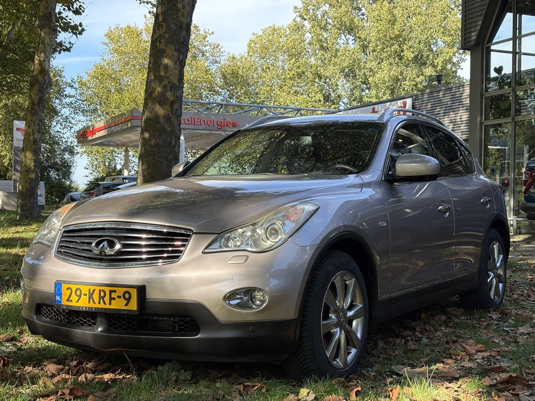 Infiniti EX