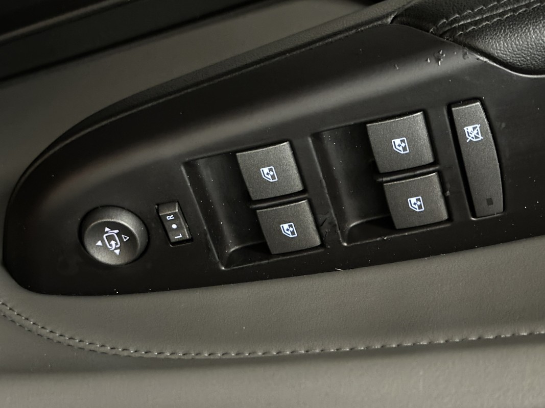 Cadillac SRX