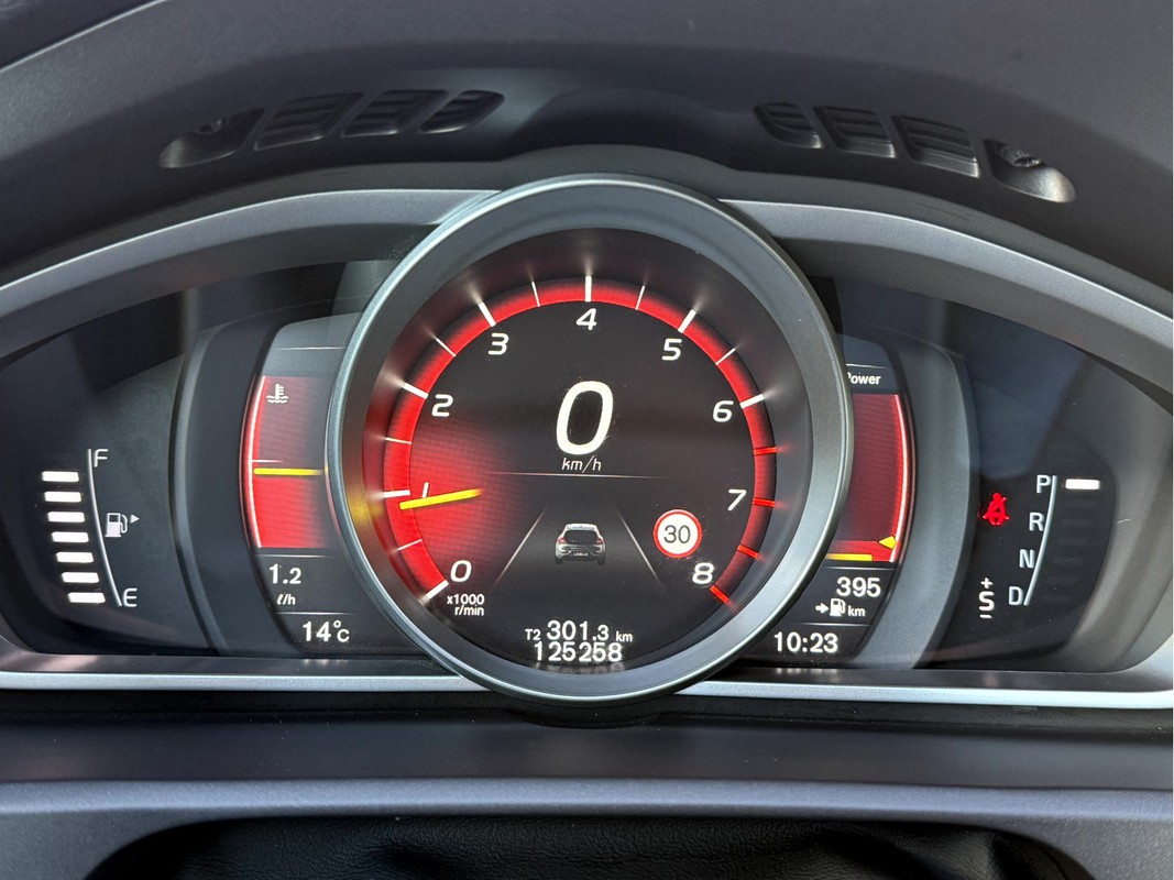 Volvo V40