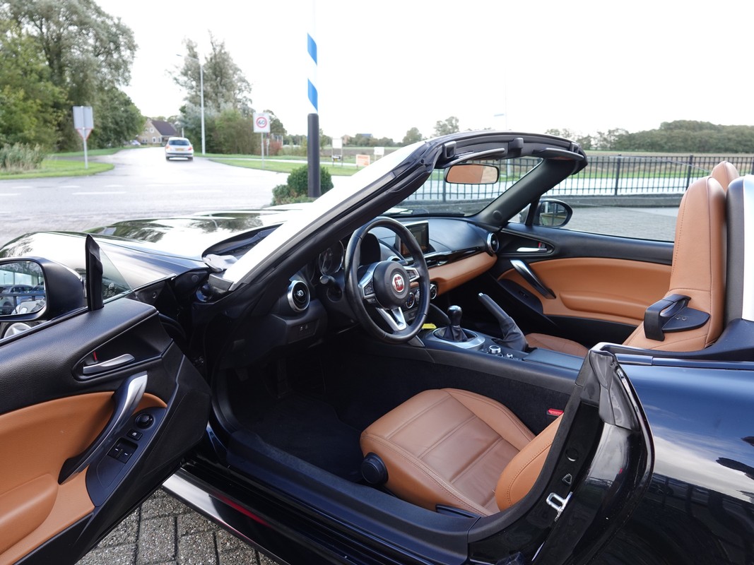 Fiat 124 Spider