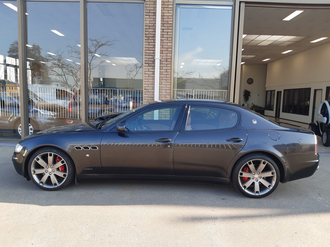 Maserati Quattroporte