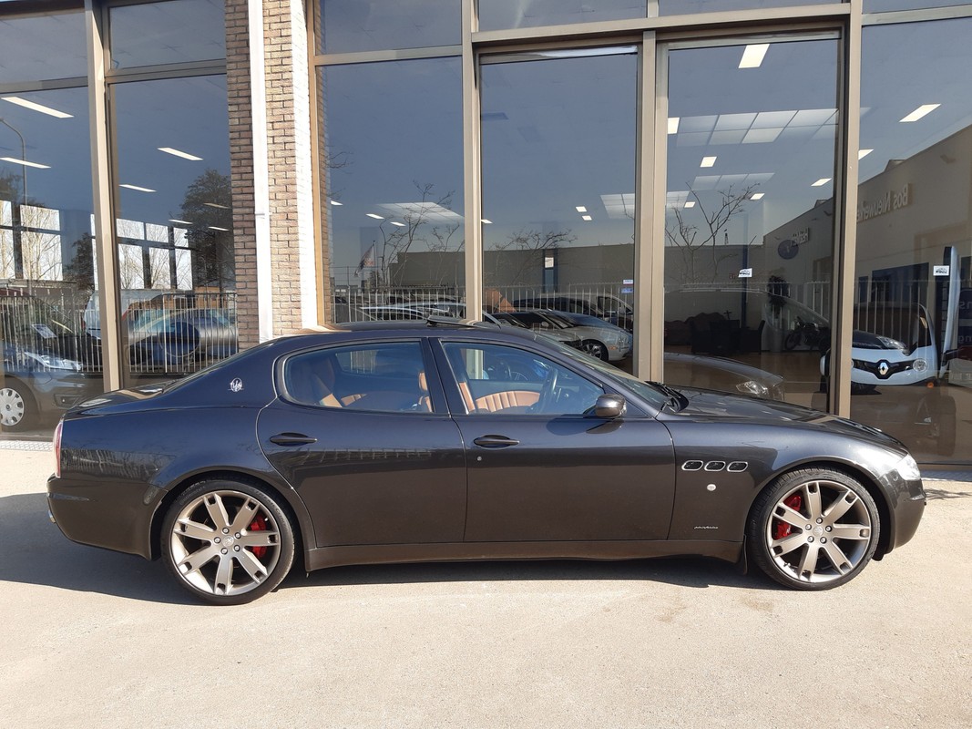Maserati Quattroporte