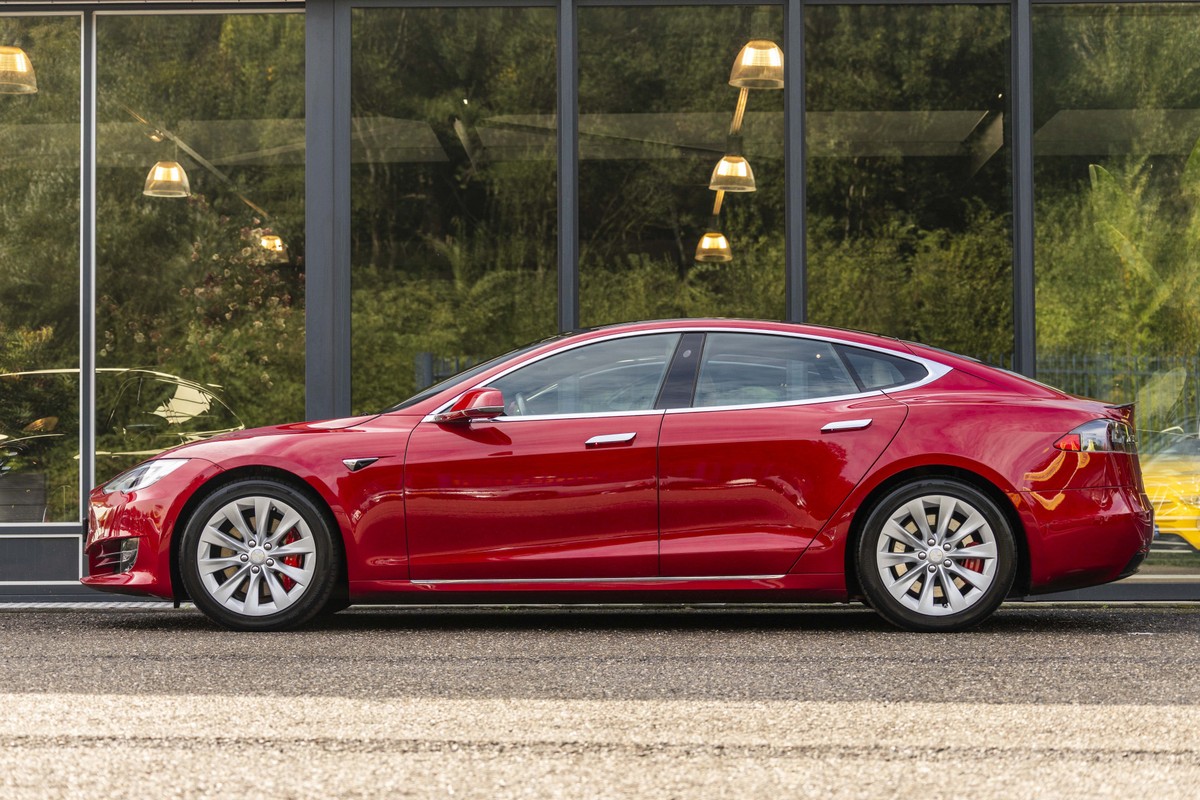 Tesla Model S