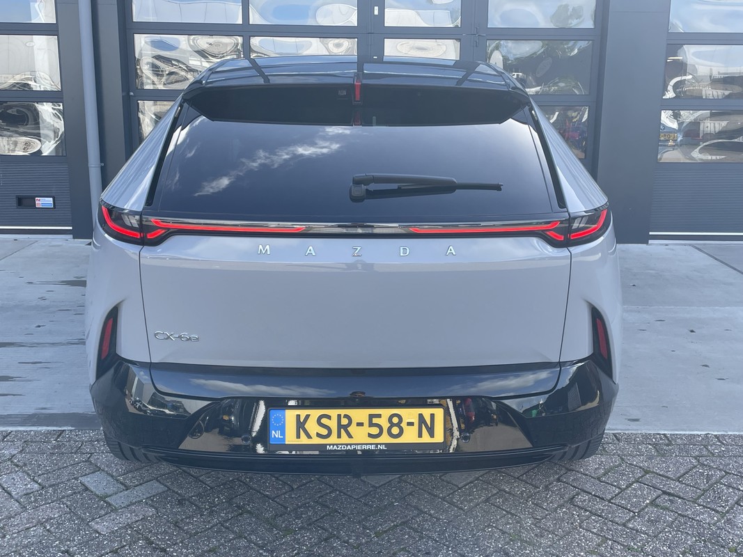 Mazda CX-6e