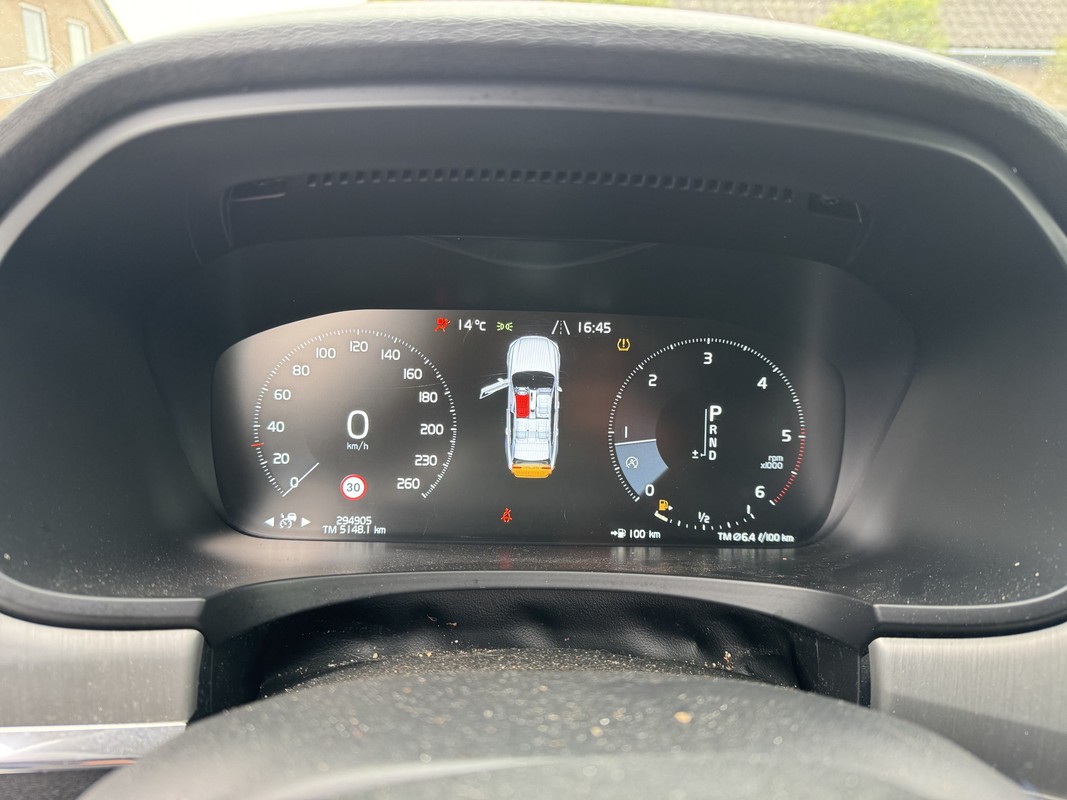Volvo S90