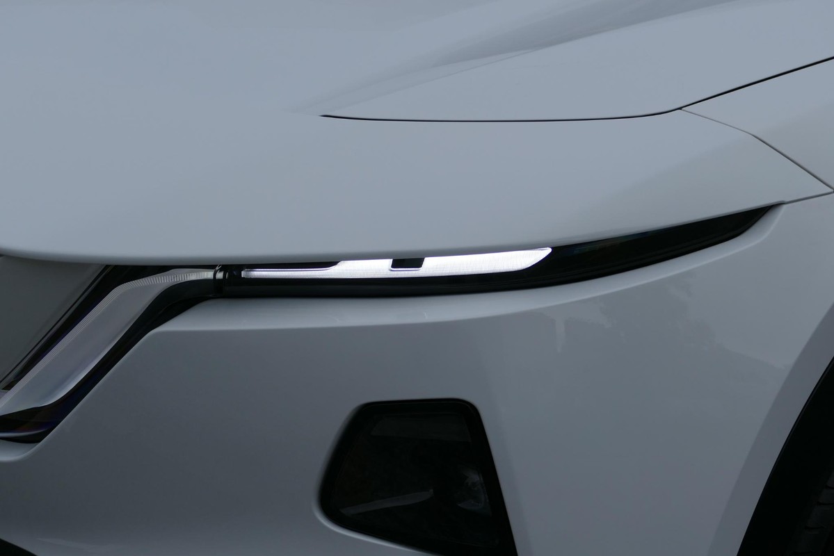 Mazda CX-6e