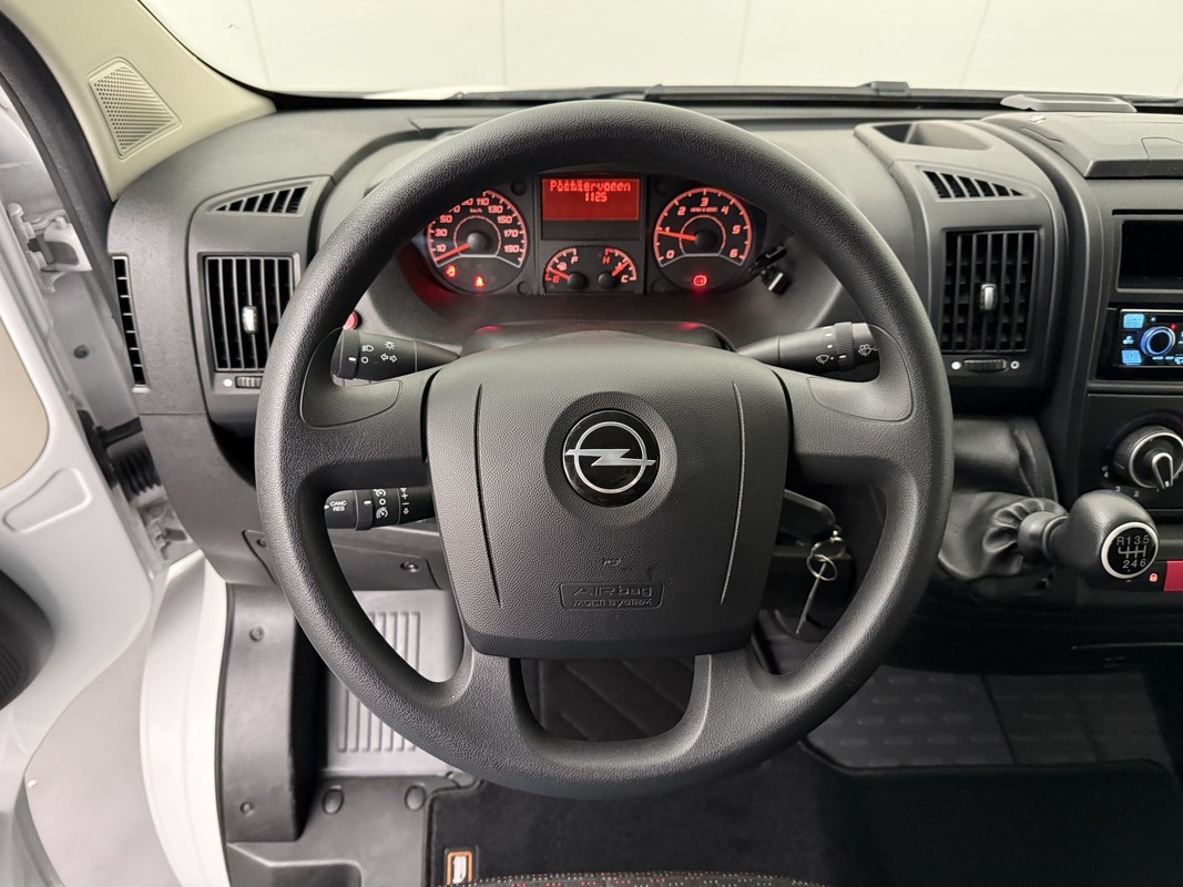 Opel Movano