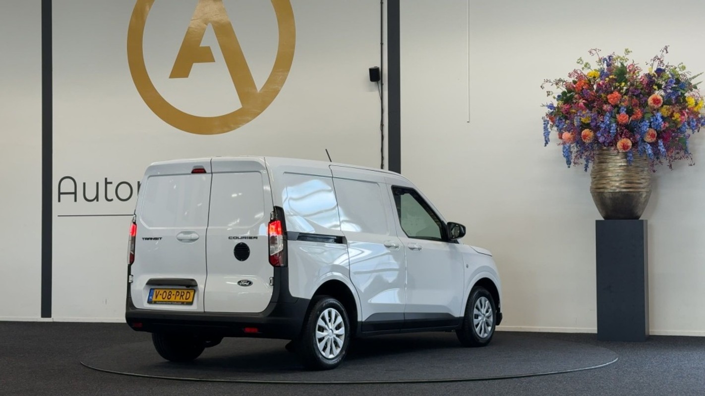 Ford Transit Courier