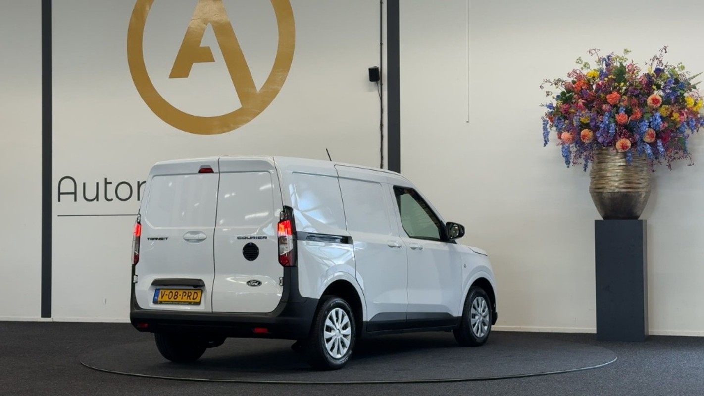 Ford Transit Courier