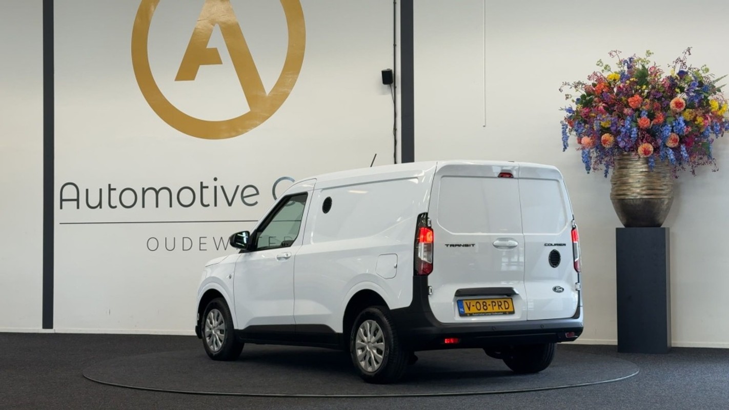 Ford Transit Courier