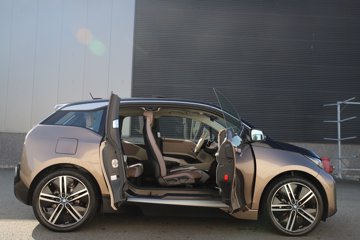 BMW i3