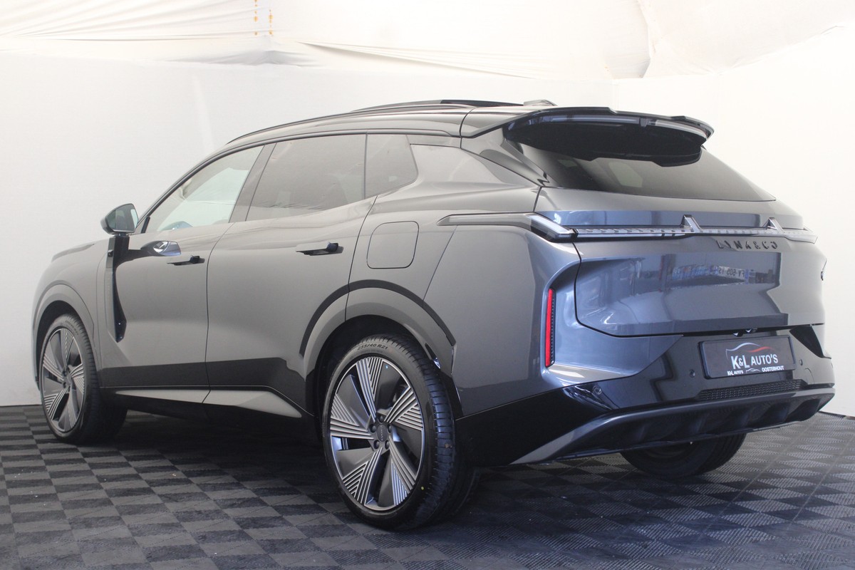 Lynk & Co 08