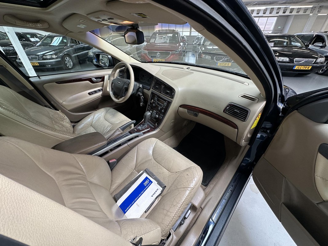 Volvo XC70
