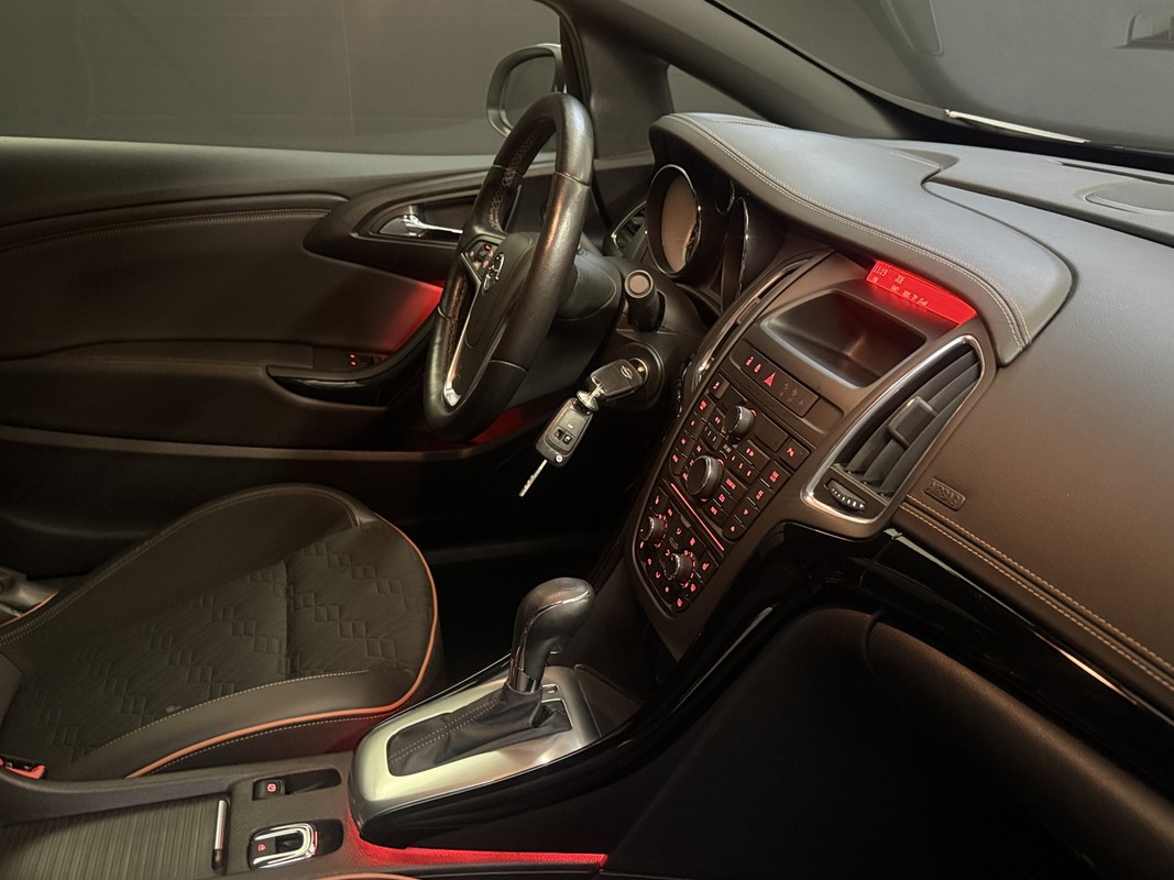 Opel Cascada