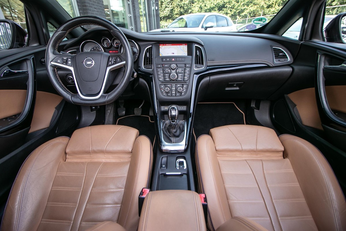 Opel Cascada