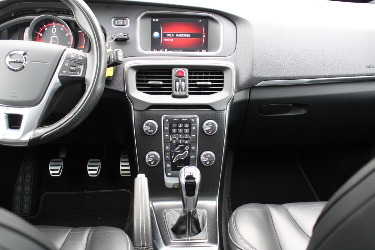 Volvo V40