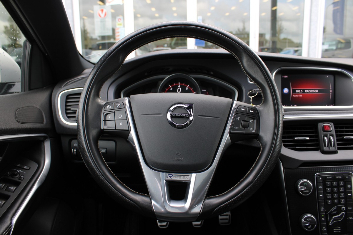 Volvo V40