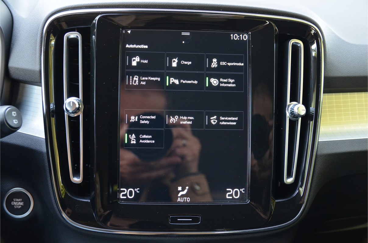 Volvo XC40