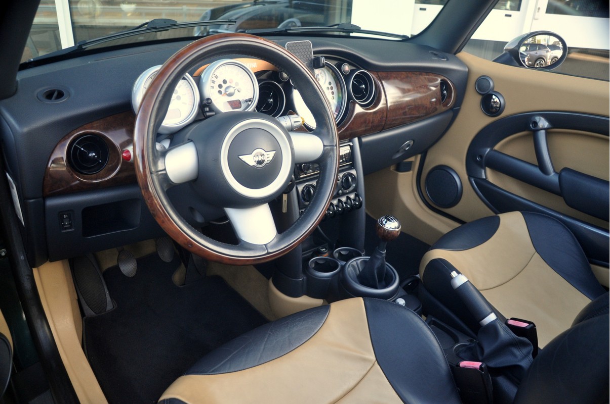 MINI Cooper Cabrio